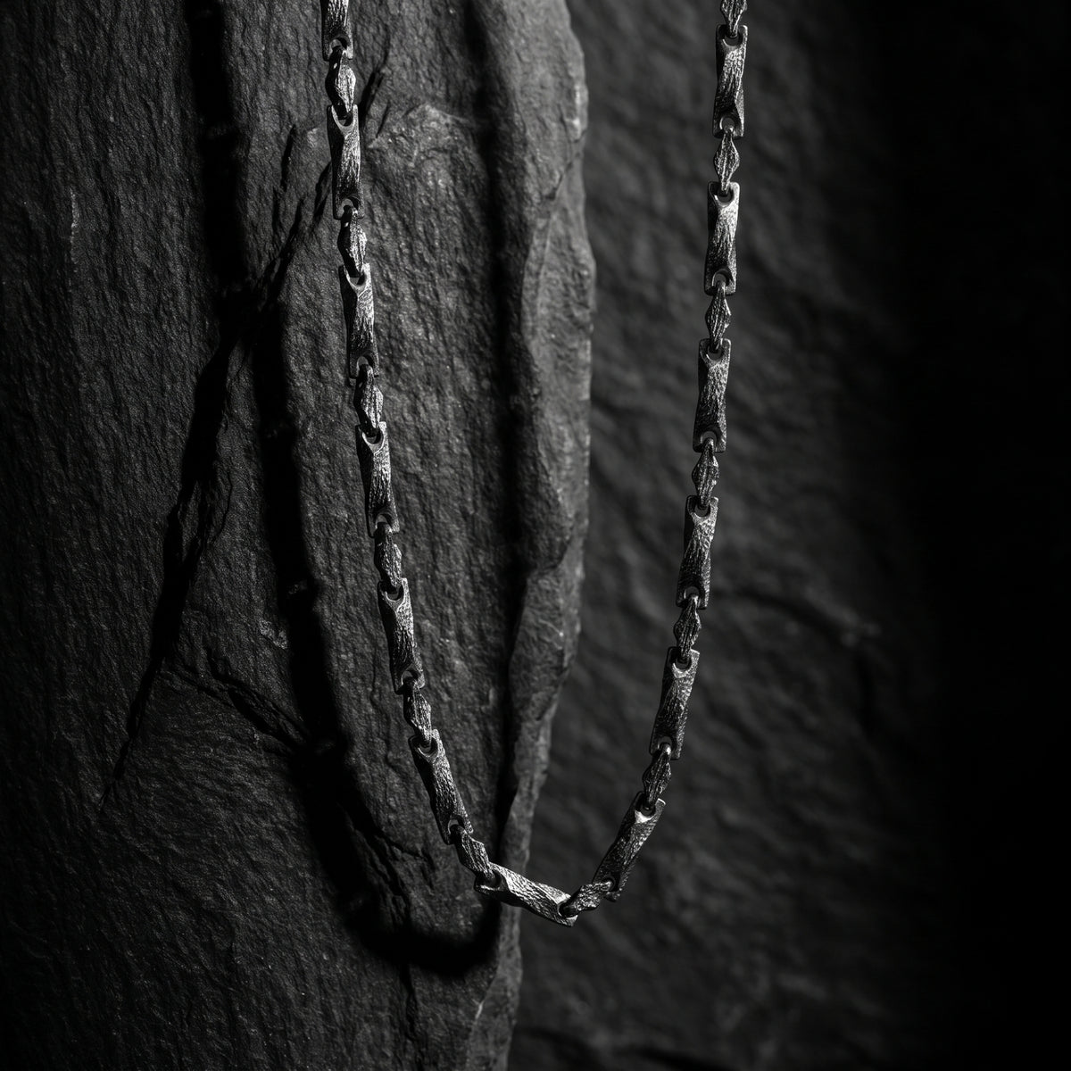 The Forge Textured Link Chain