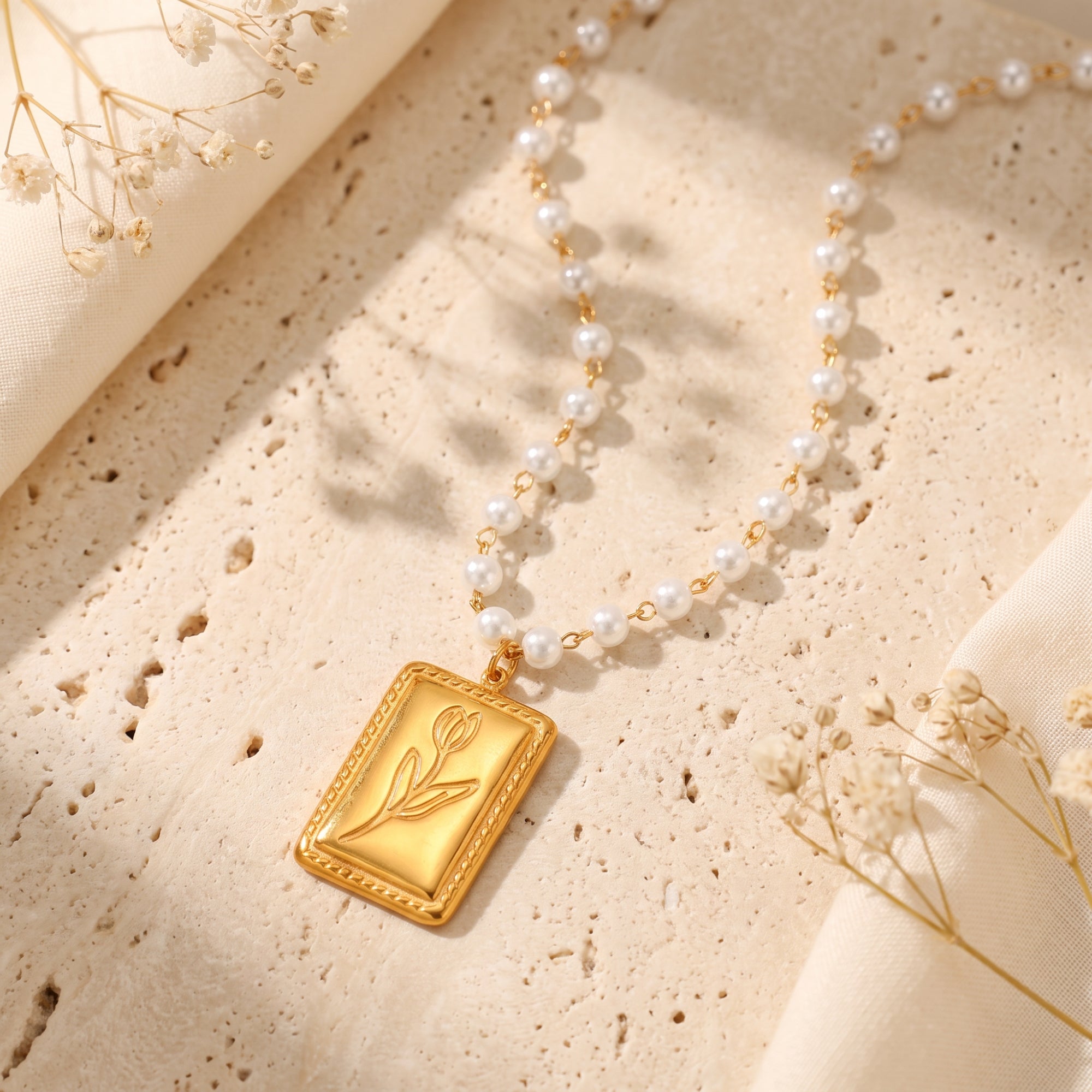 The Elysian Tulip Necklace