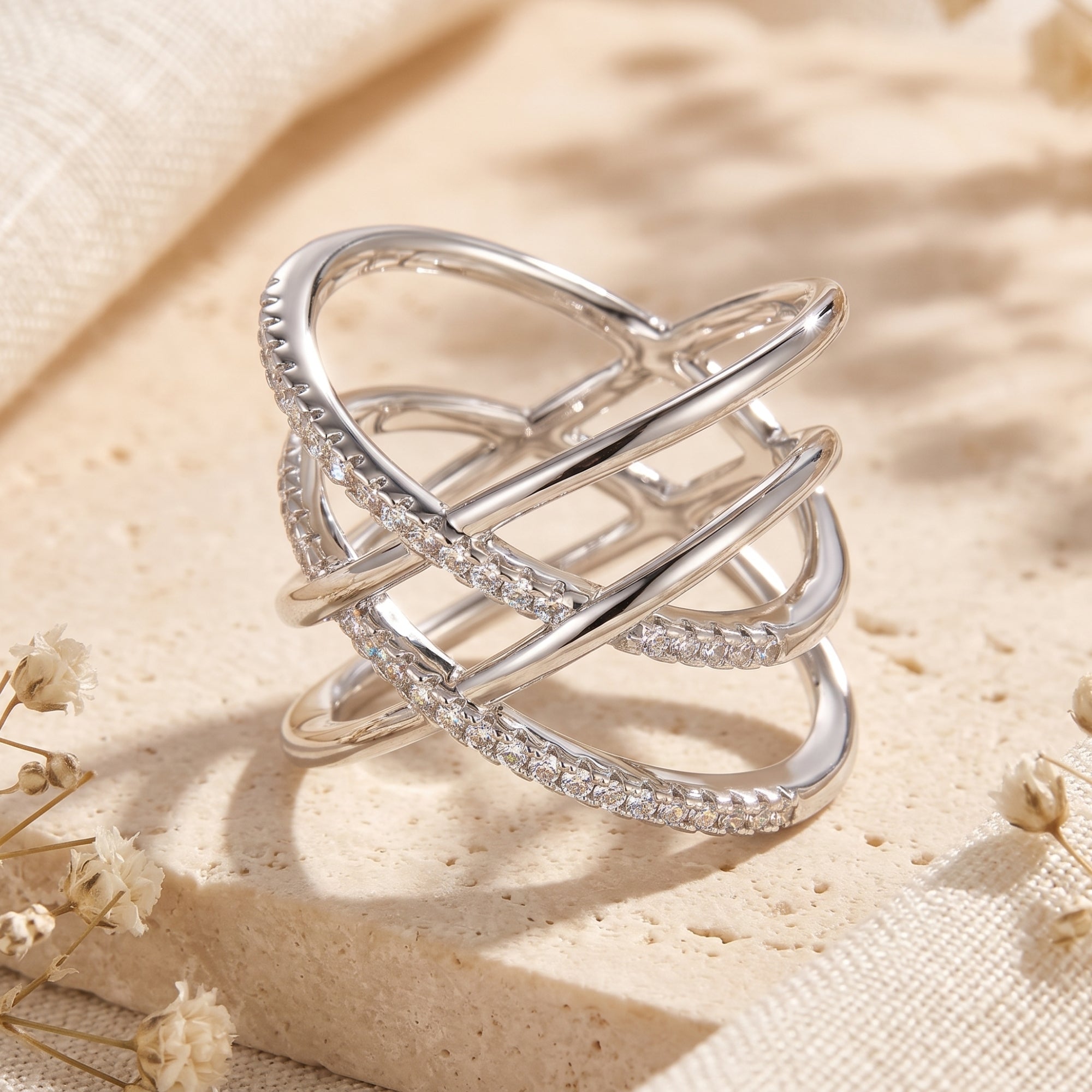La bague multi-anneaux entrecroisés
