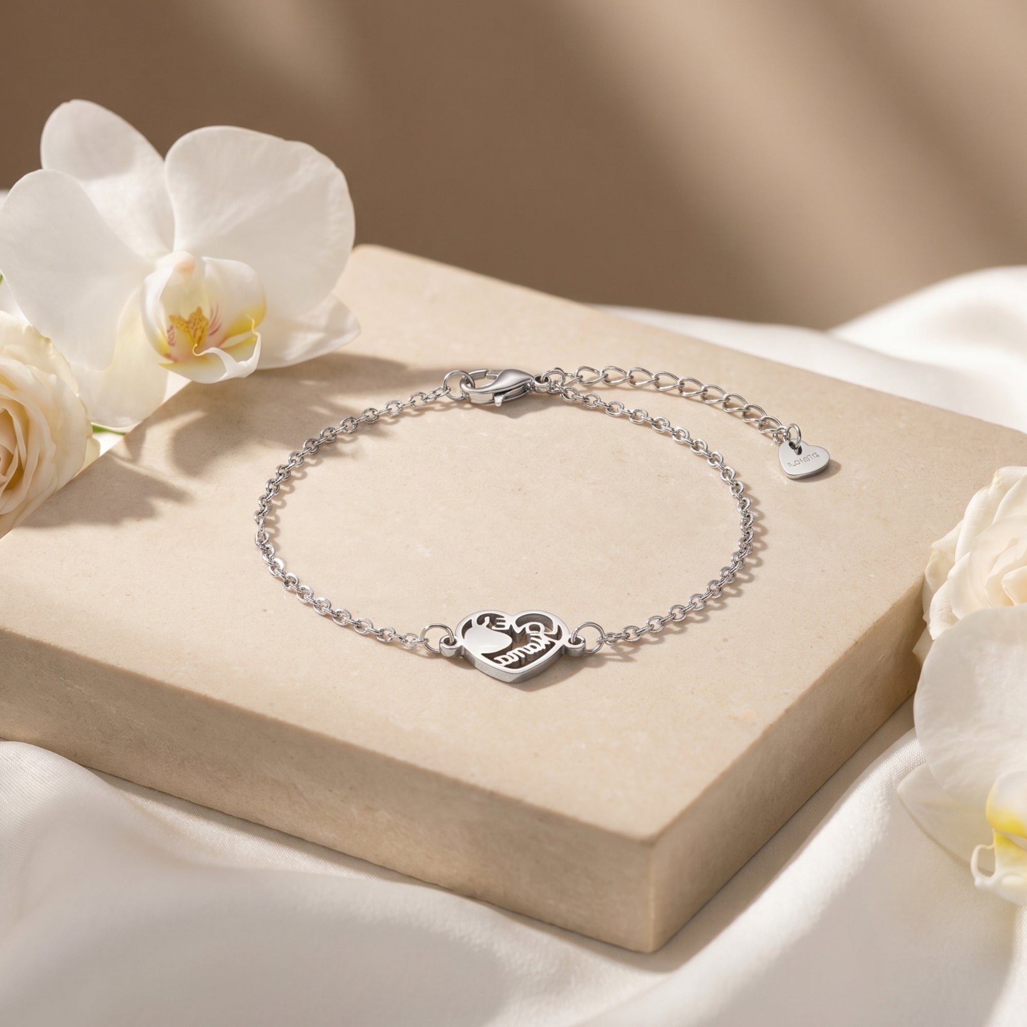 The Lianna Heart Bracelet