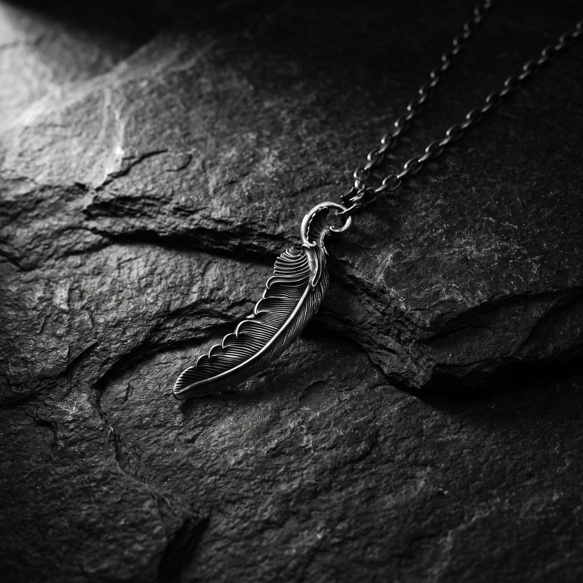 The Feather Pendant Necklace