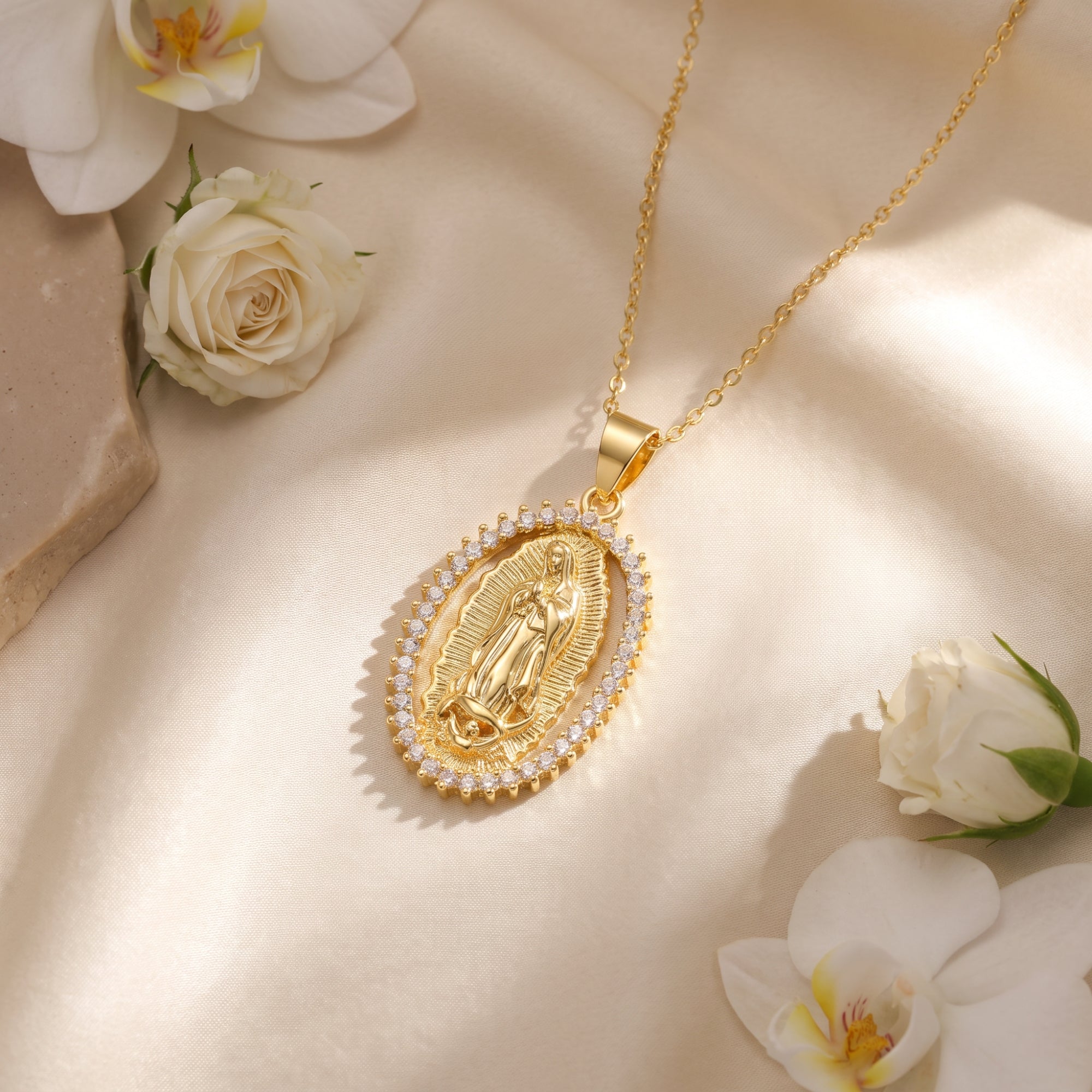 The Guadalupe Pendant Necklace