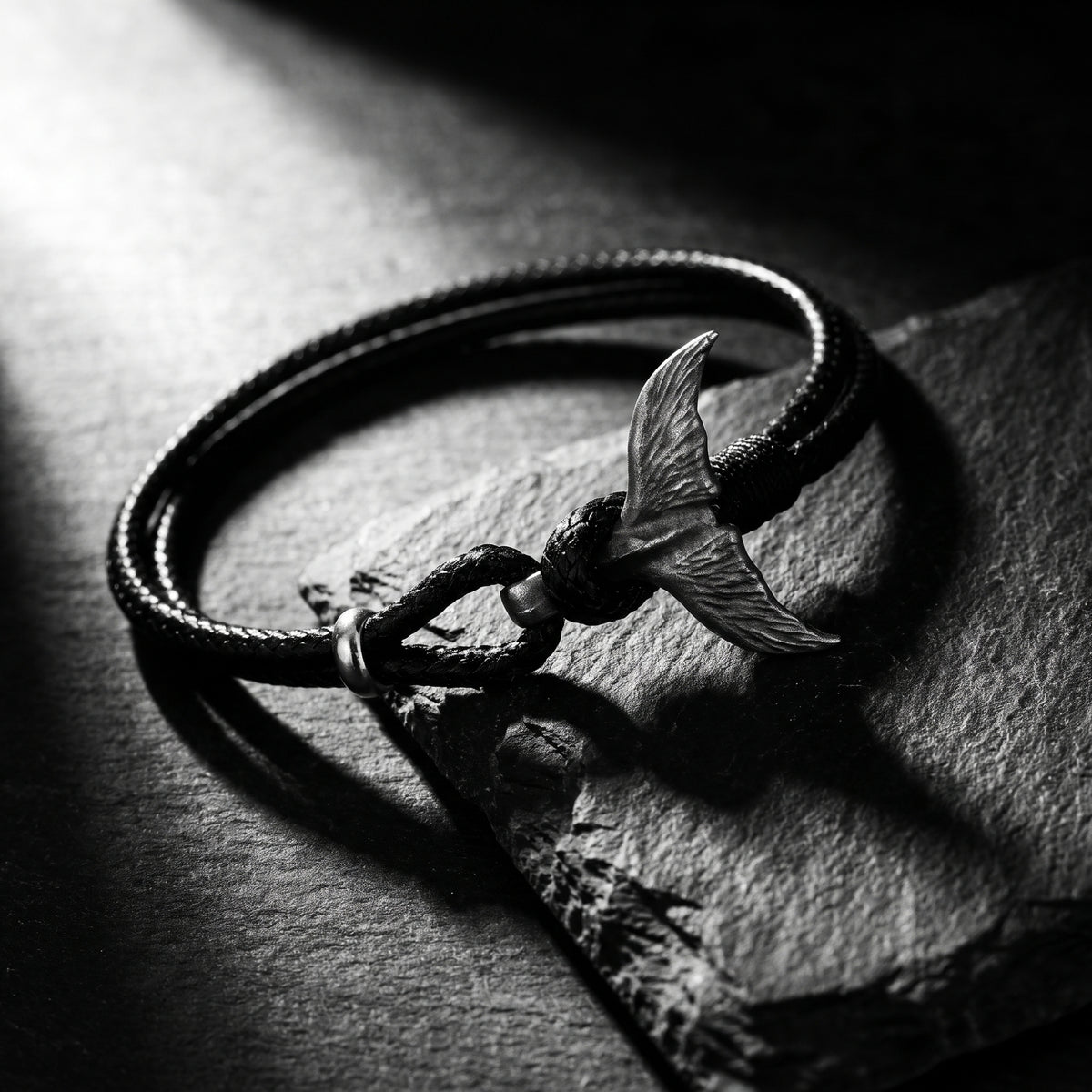 The Whale Tail Rope Bracelet