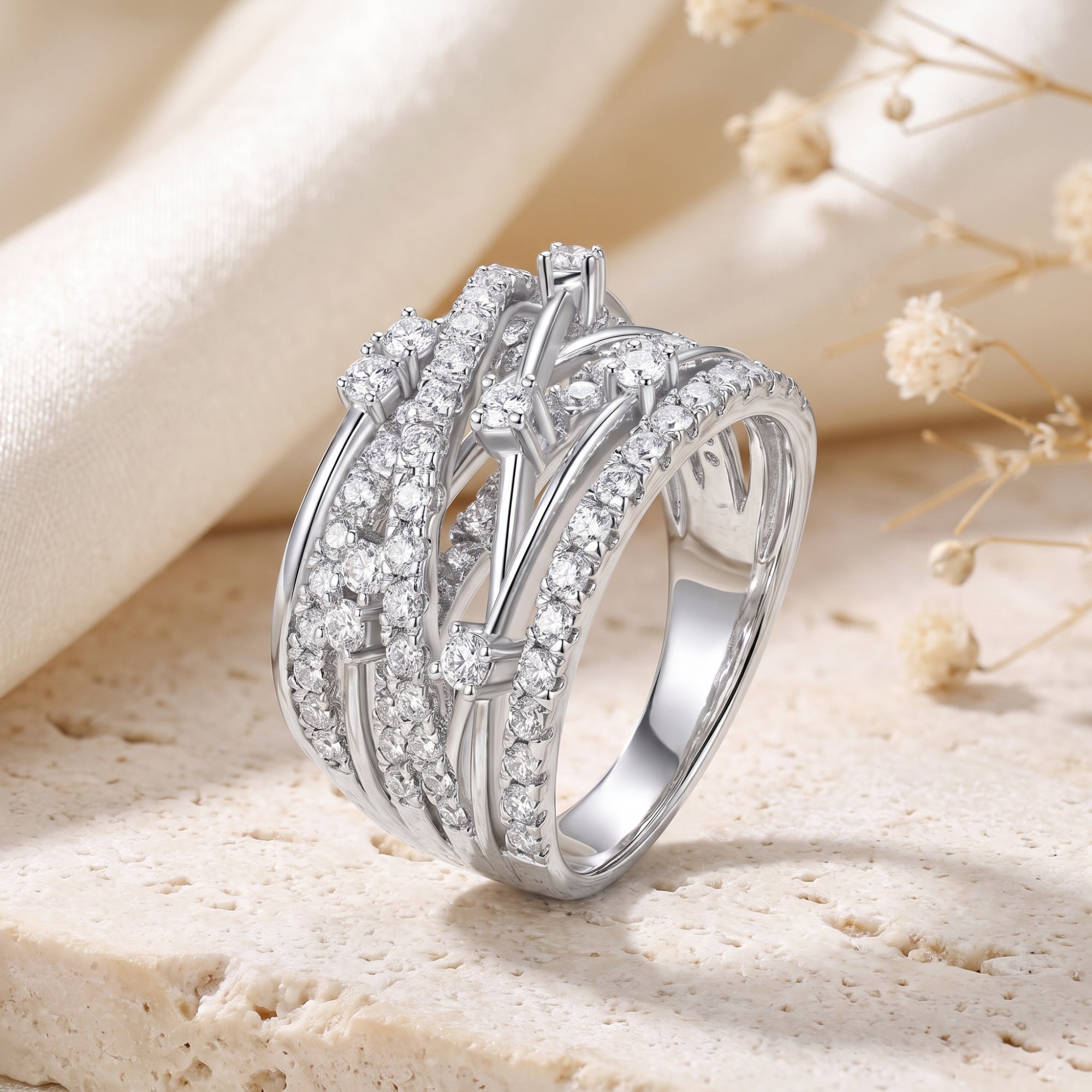 La bague Aria entrecroisée