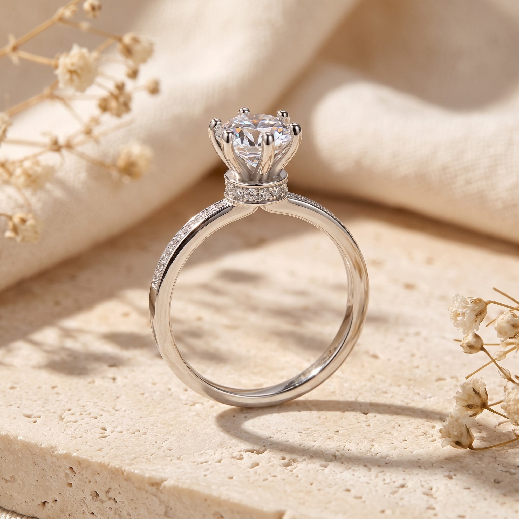 La bague solitaire Lumina