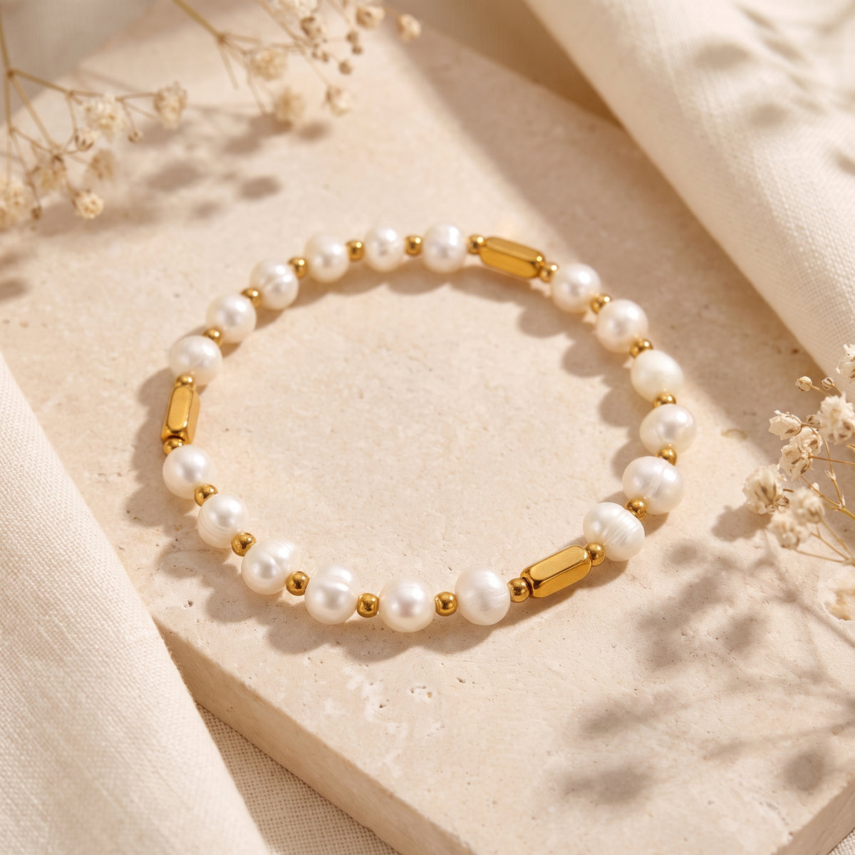 The Horizon Pearl Station Bracelet