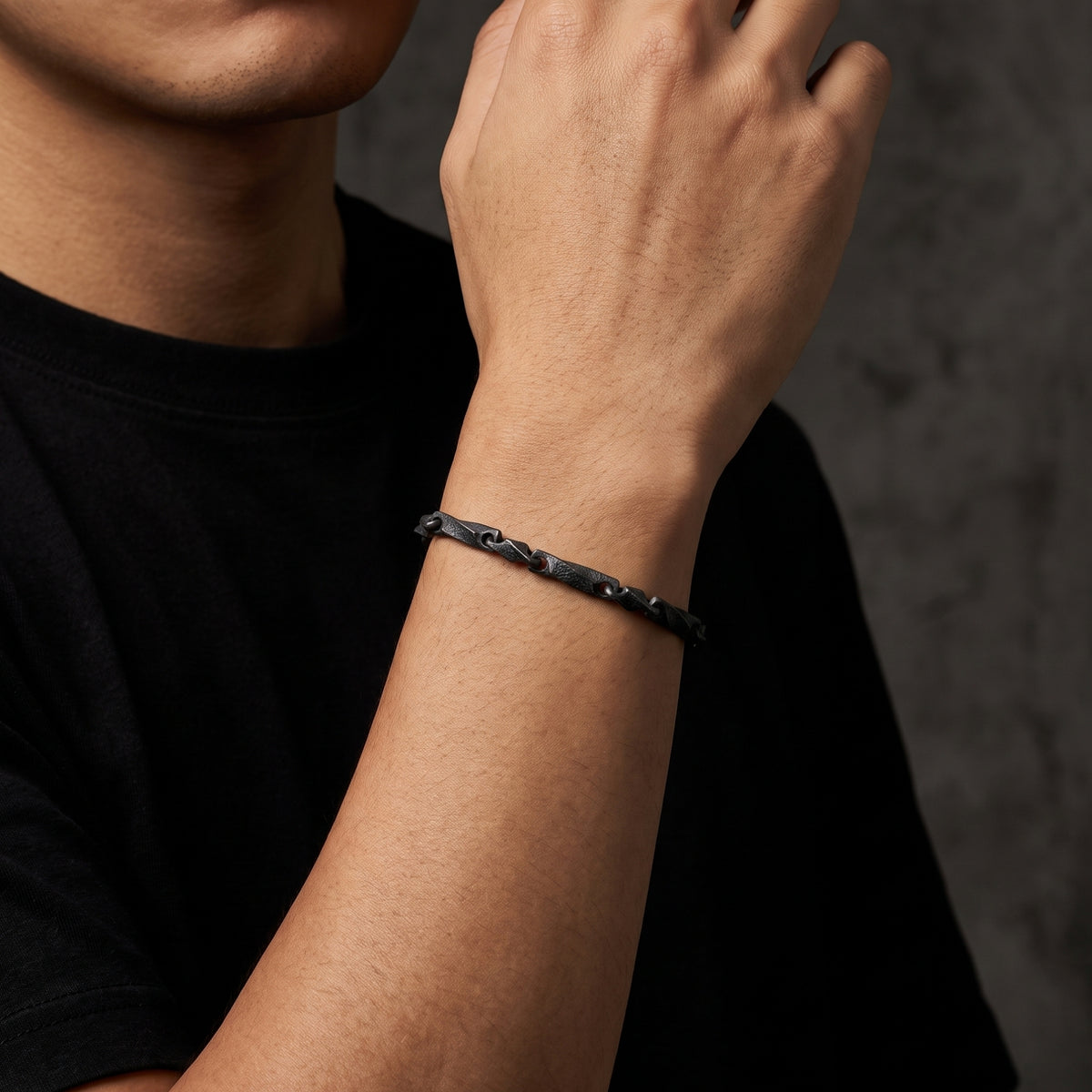 The Forge Twisted Link Bracelet