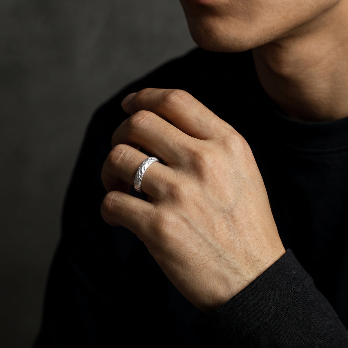 The Drift Textured Ring