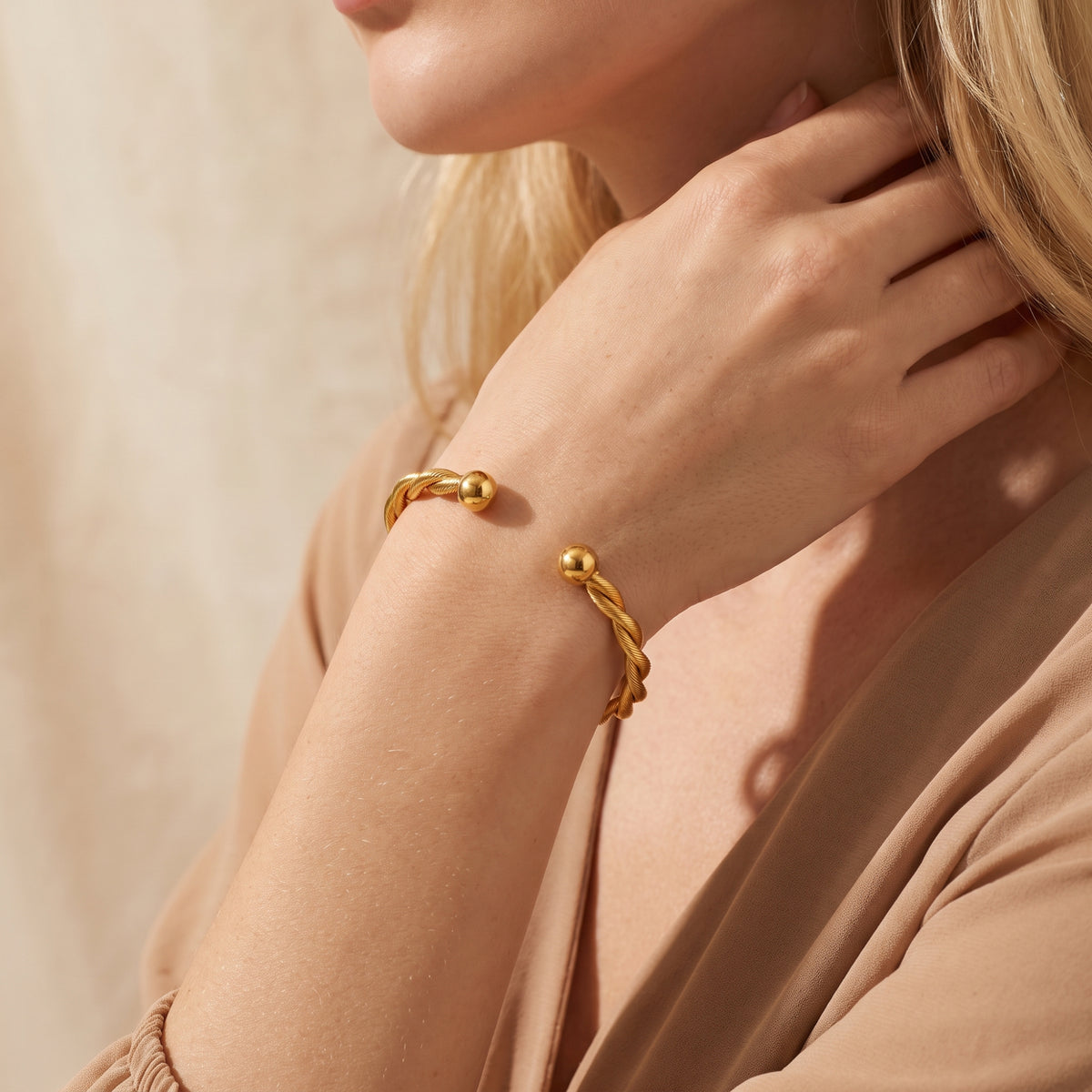 The Helix Twisted Bracelet