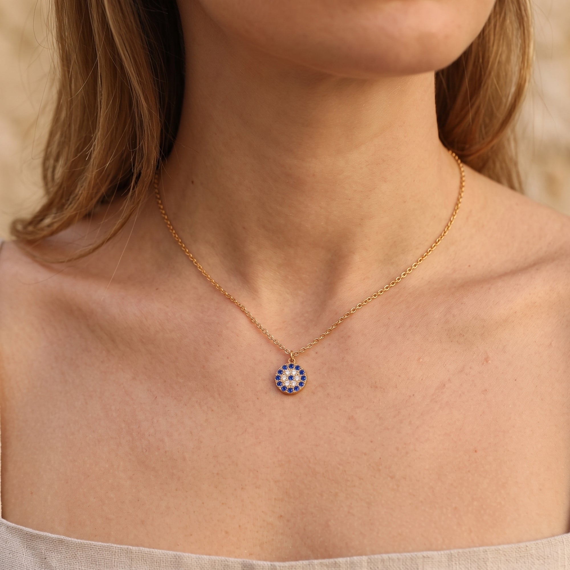 The Stellis Pendant Necklace