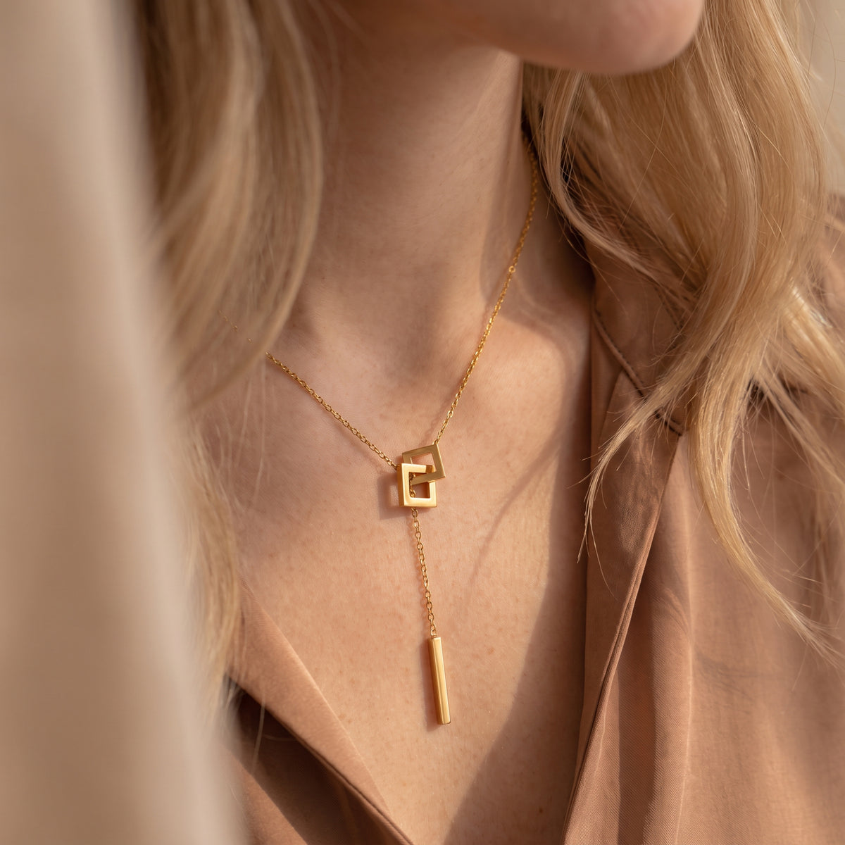 The Square Link Lariat Necklace