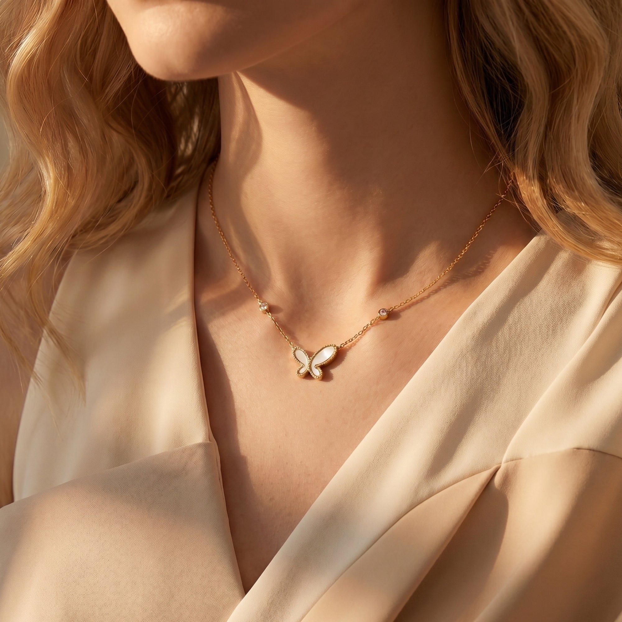 The Vanessa Mother of Pearl Necklace