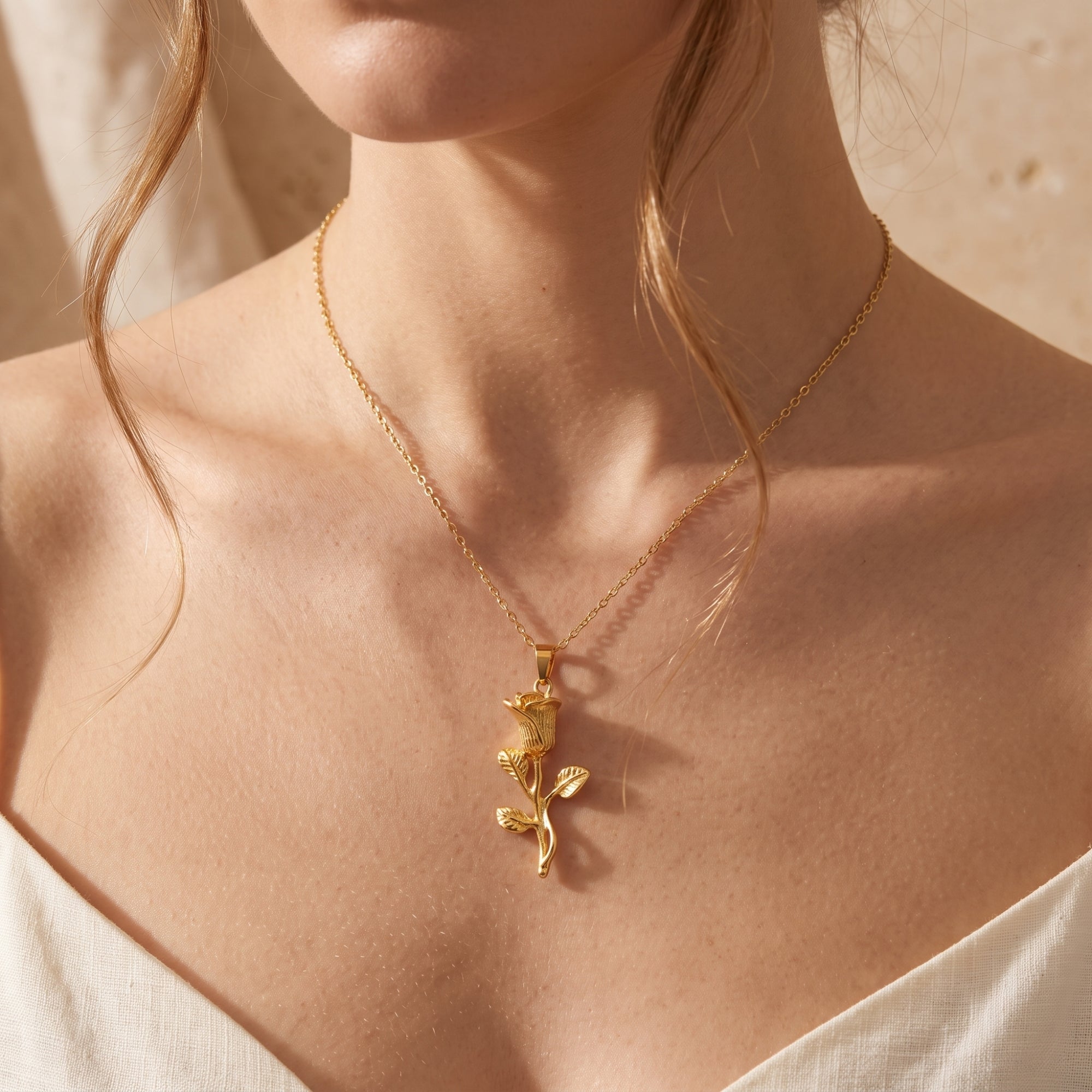 The Wildrose Pendant Necklace