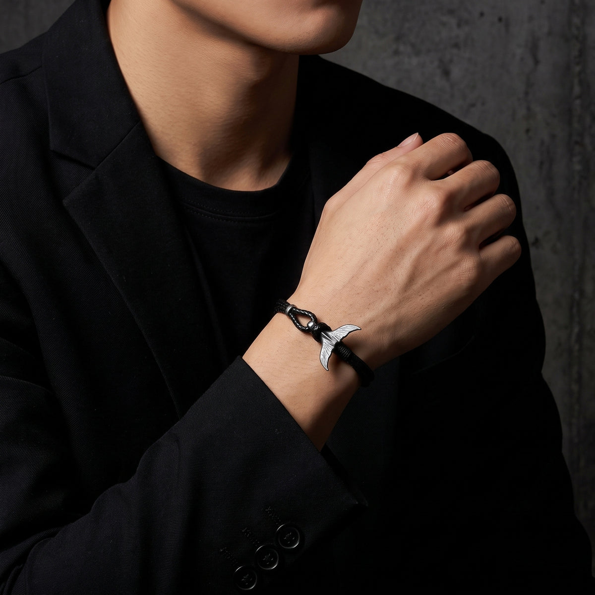 The Whale Tail Rope Bracelet