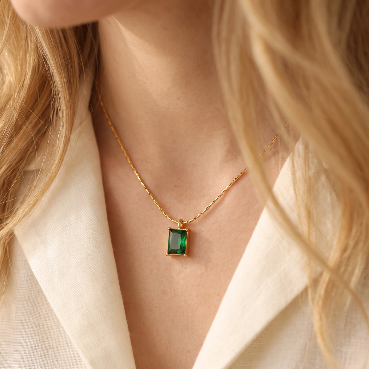 The Verdant Emerald-Cut Necklace