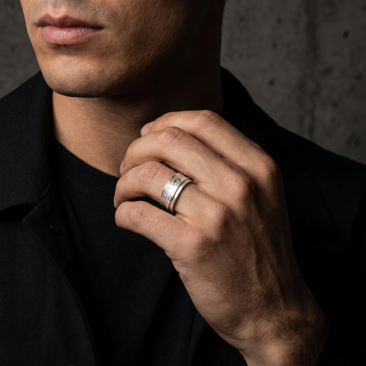 The Strata Overlap Ring