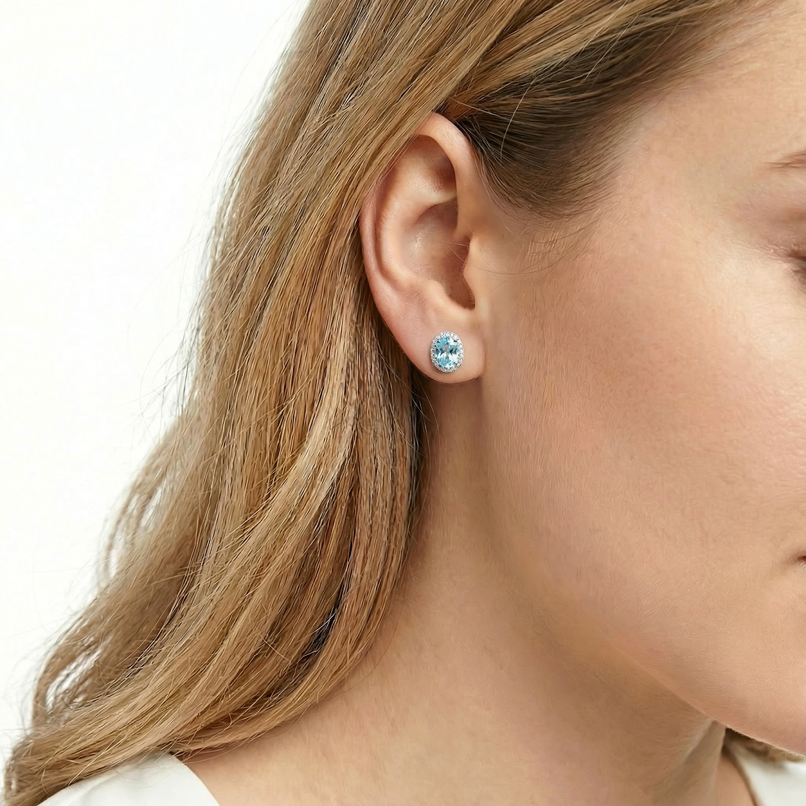 The Olyra Halo Studs - S925 Sterling Silver