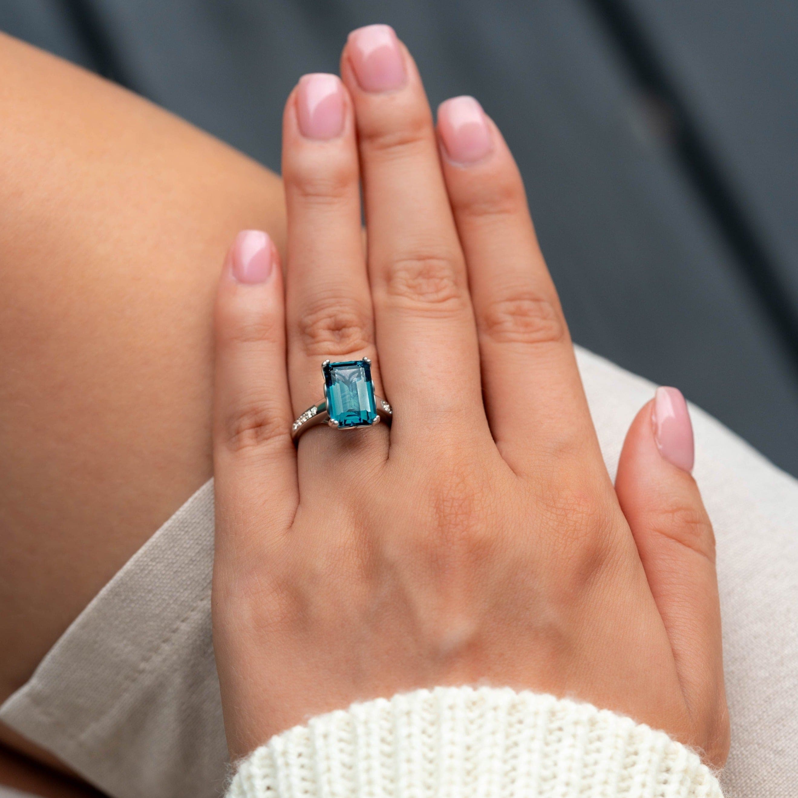 The Azure Dream | Moissanite