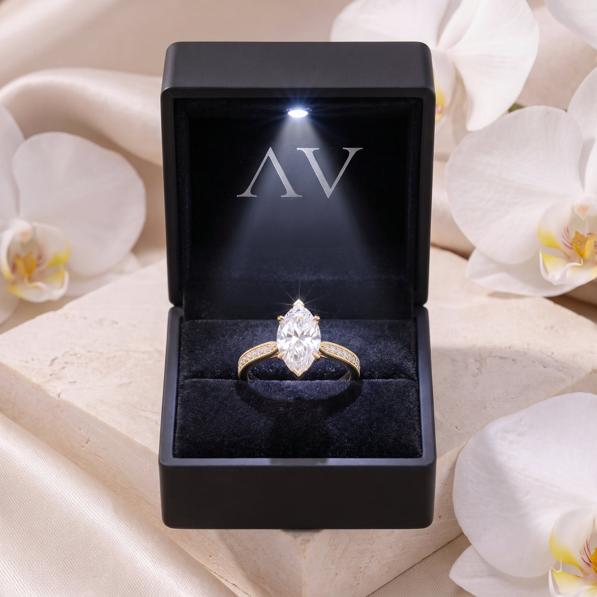 AI0009-MAR-2CT-PAVE-VINT - Premium LED Gift Box Presentation