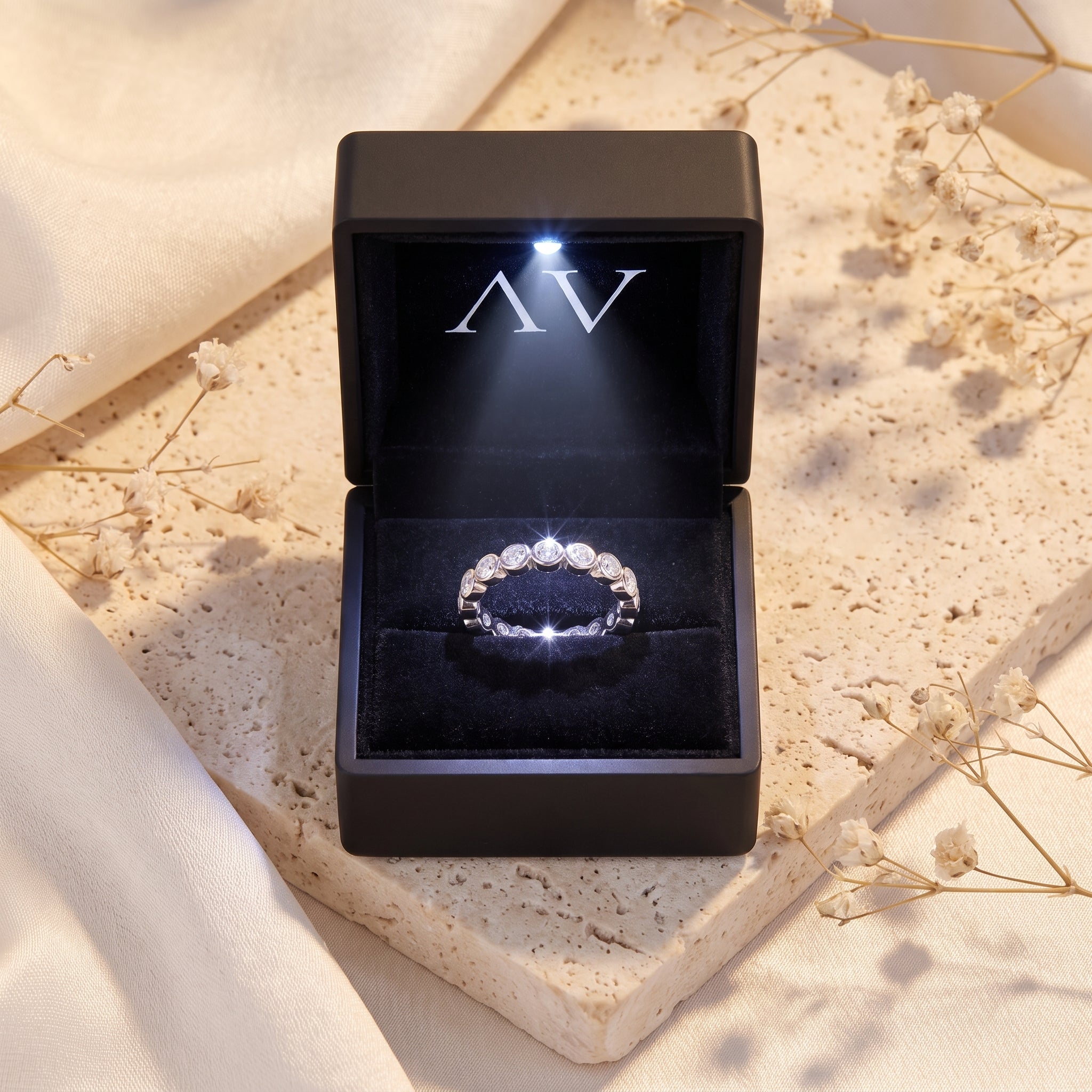 YLQ4690-rings - Premium LED Gift Box Presentation