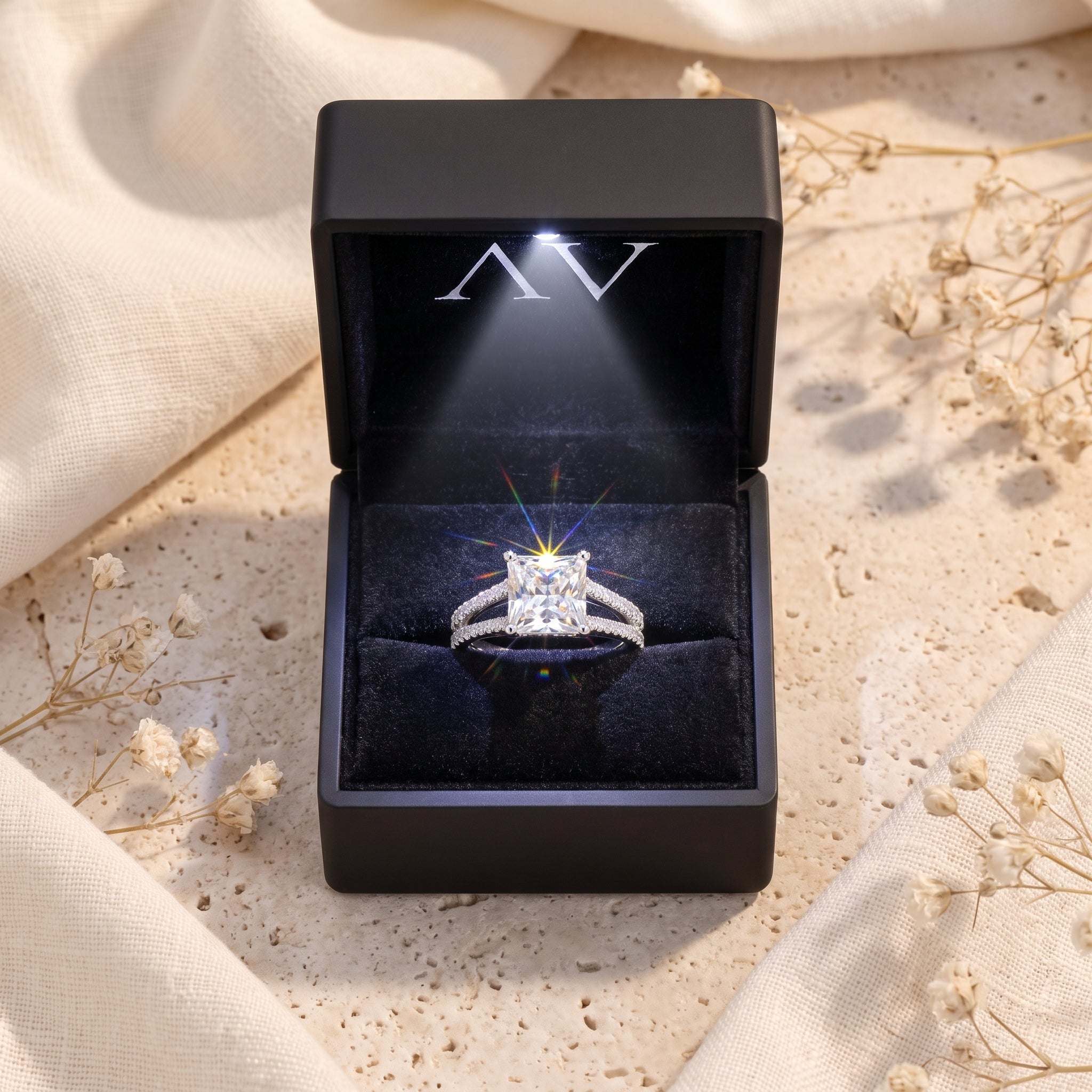 YLQ4700-rings - Premium LED Gift Box Presentation