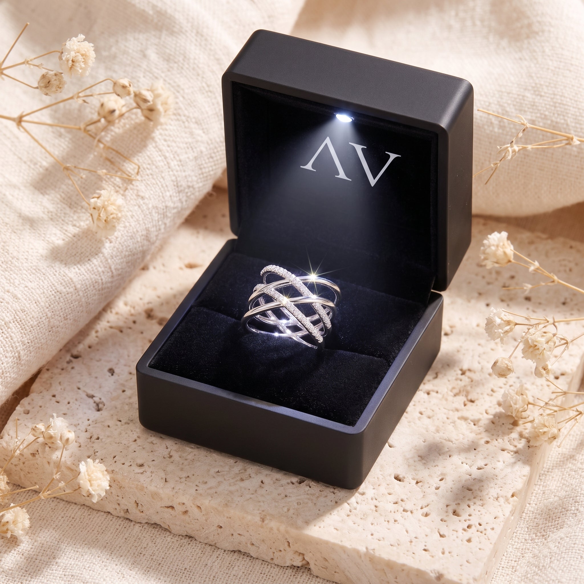 YLQ4837-rings - Premium LED Gift Box Presentation