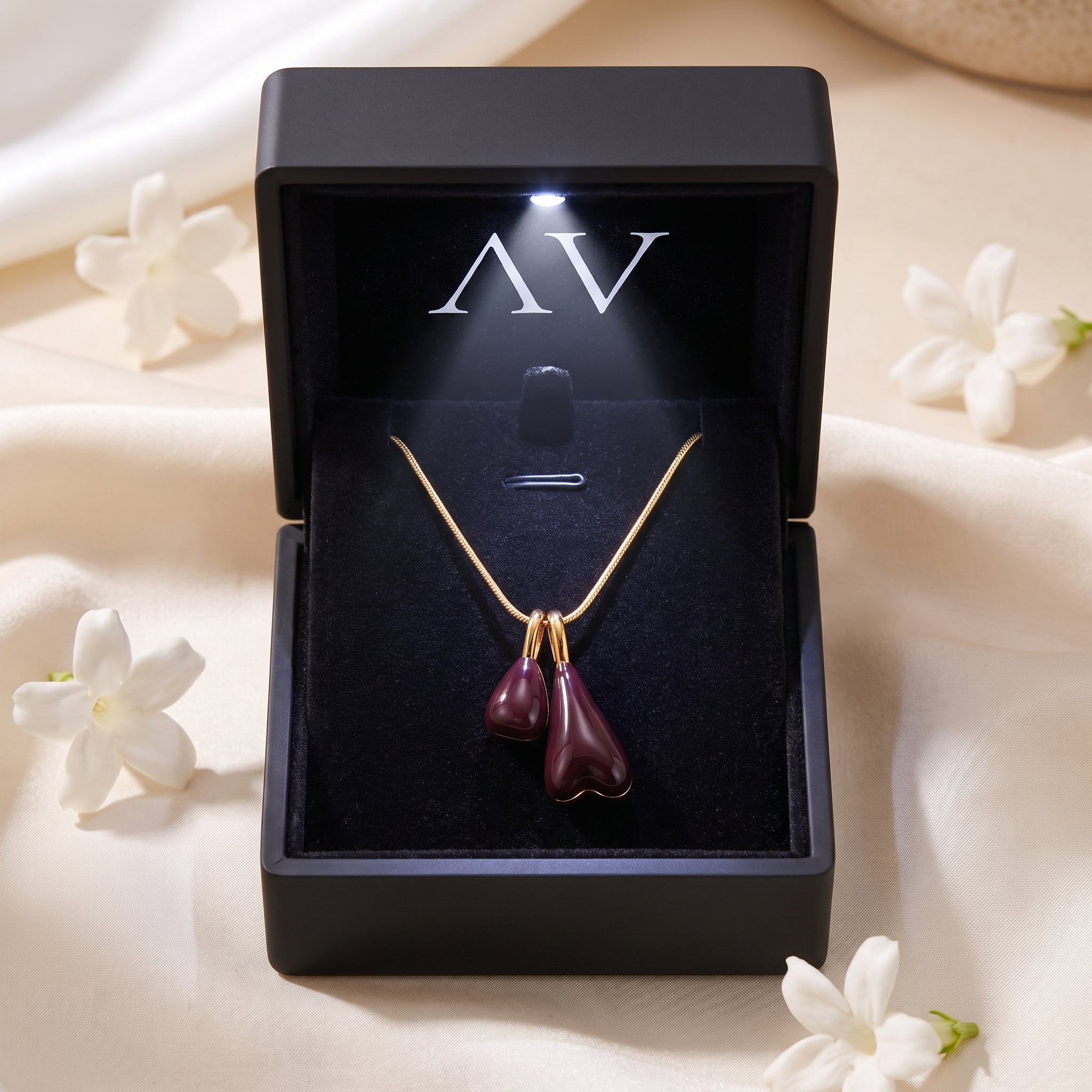 YLQ49044-NECKLACE - Premium LED Gift Box Presentation