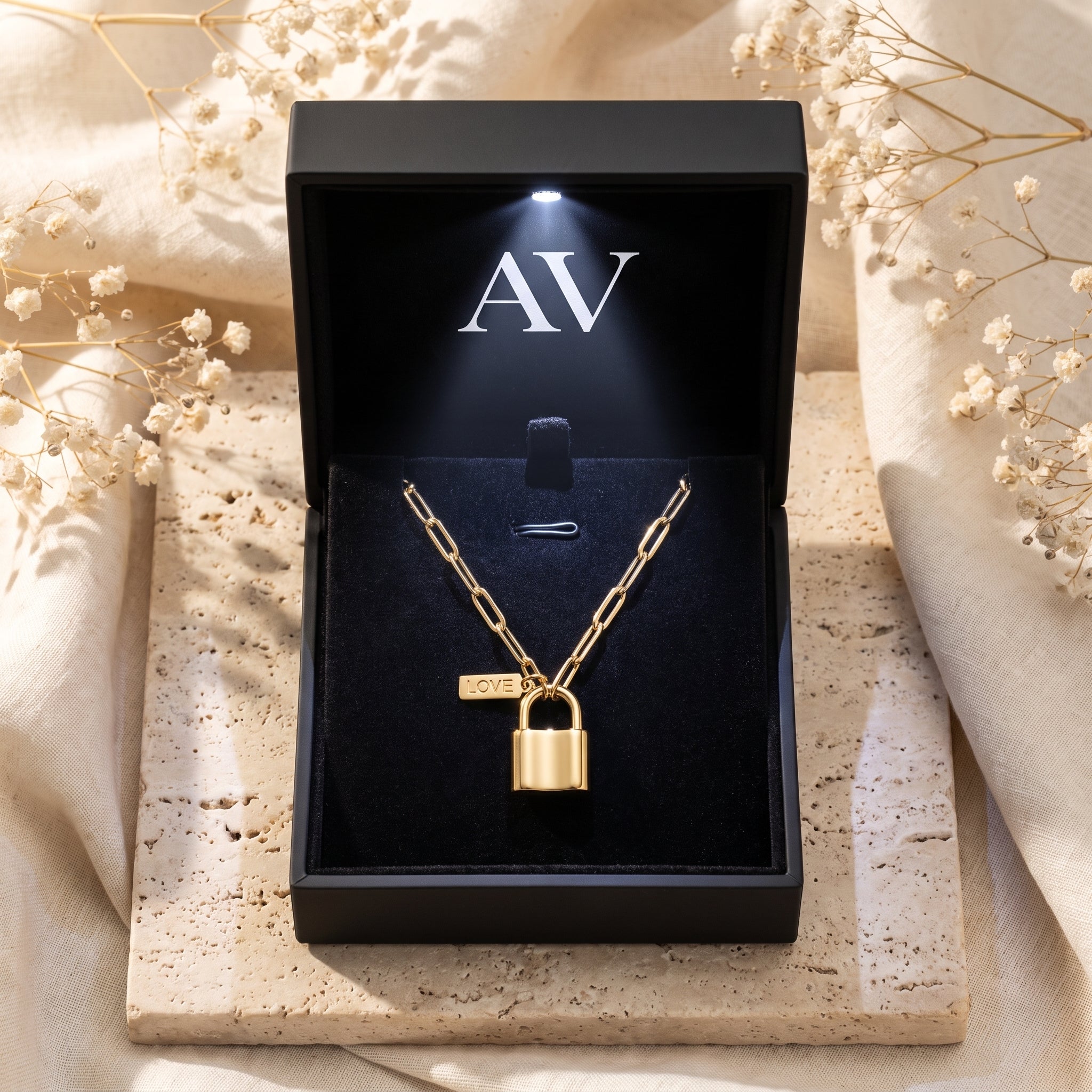YLQ49187-NECKLACE - Premium LED Gift Box Presentation