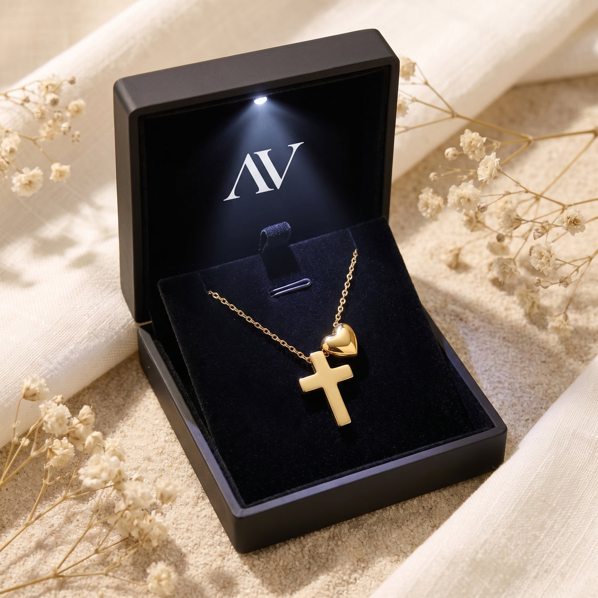YLQ49544-cross necklace - Premium LED Gift Box Presentation