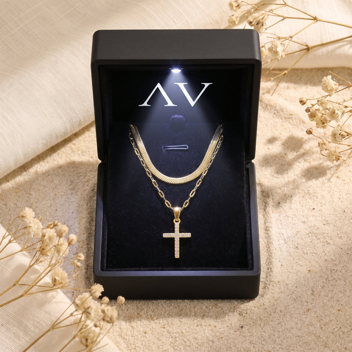 YLQ49550-cross necklace - Premium LED Gift Box Presentation