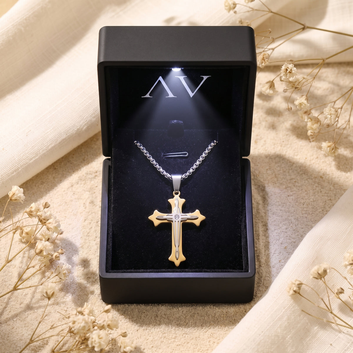 YLQ49560-cross necklace - Premium LED Gift Box Presentation