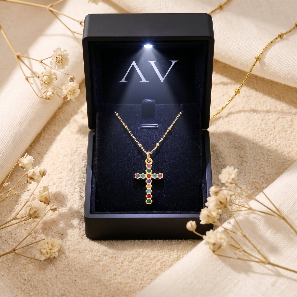 YLQ49595-cross necklace - Premium LED Gift Box Presentation