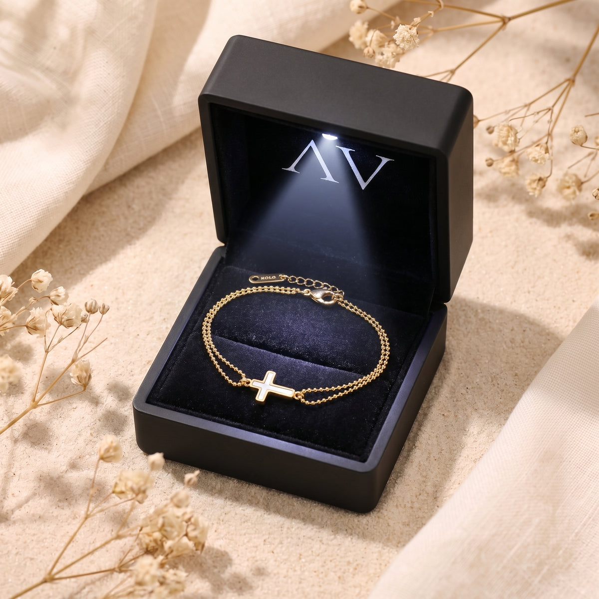YLQ49609-bracelet - Premium LED Gift Box Presentation
