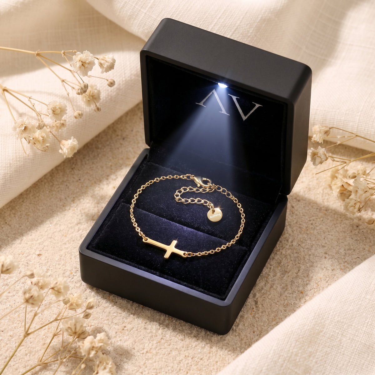 YLQ49612-bracelet - Premium LED Gift Box Presentation