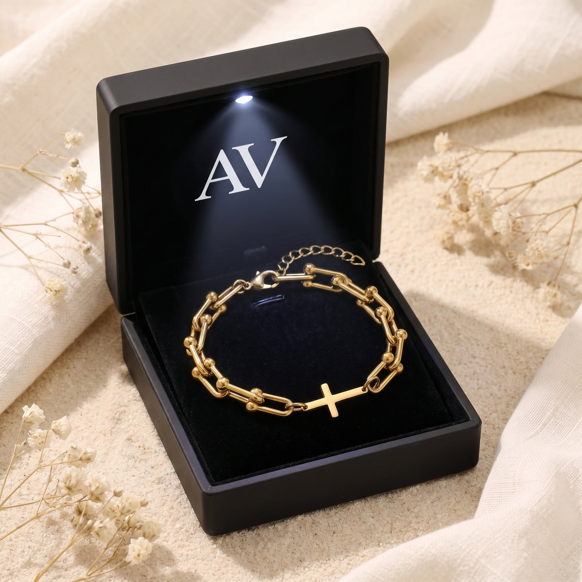 YLQ49613-bracelet - Premium LED Gift Box Presentation