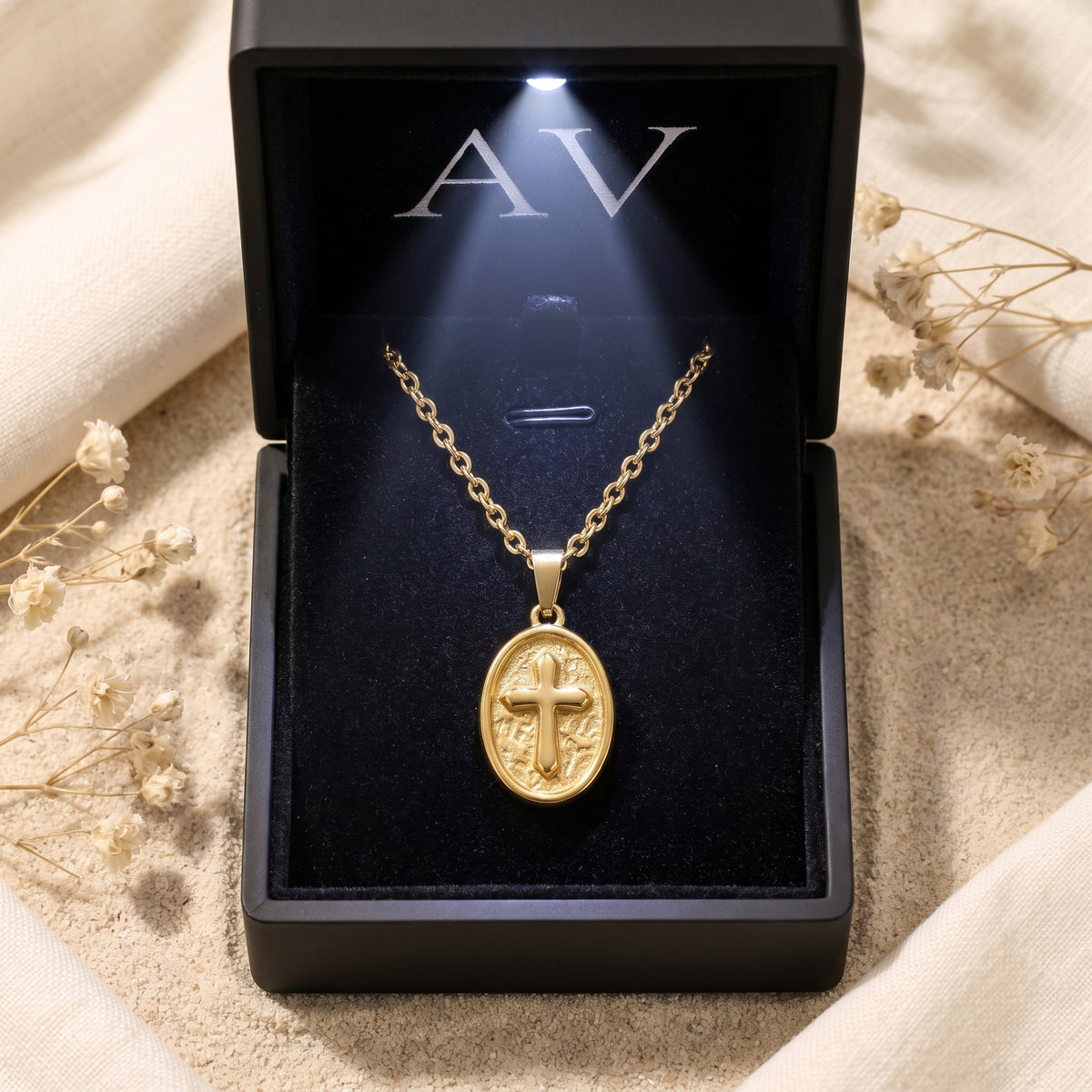 YLQ49642-cross necklace - Premium LED Gift Box Presentation
