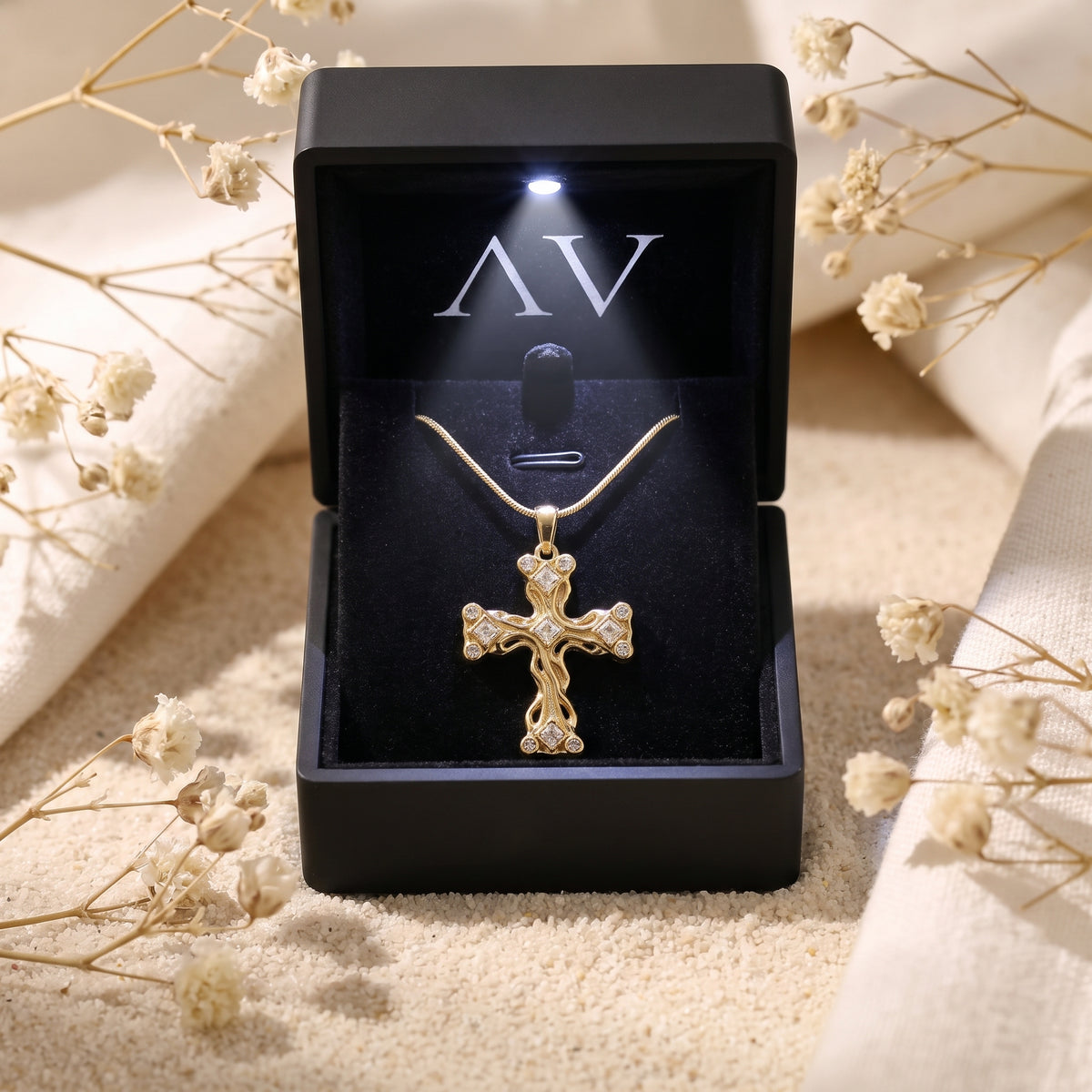 YLQ49653-cross necklace - Premium LED Gift Box Presentation