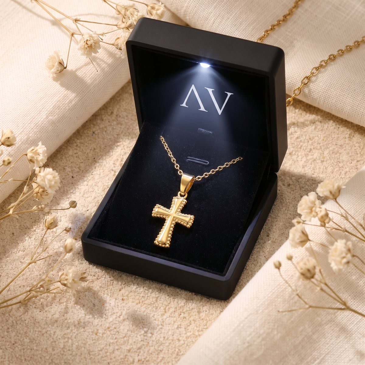 YLQ49659-cross necklace - Premium LED Gift Box Presentation