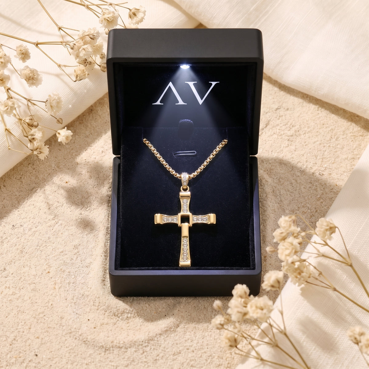 YLQ49672-cross necklace - Premium LED Gift Box Presentation