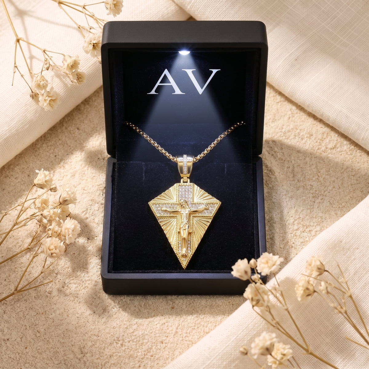 YLQ49689-cross necklace - Premium LED Gift Box Presentation