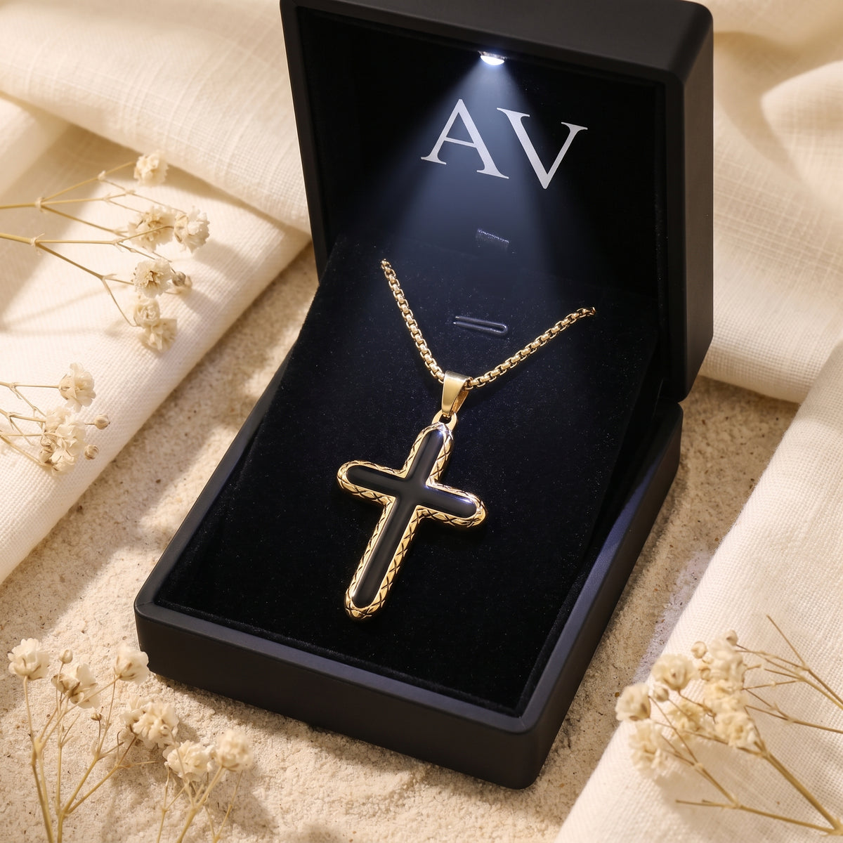 YLQ49695-cross necklace - Premium LED Gift Box Presentation