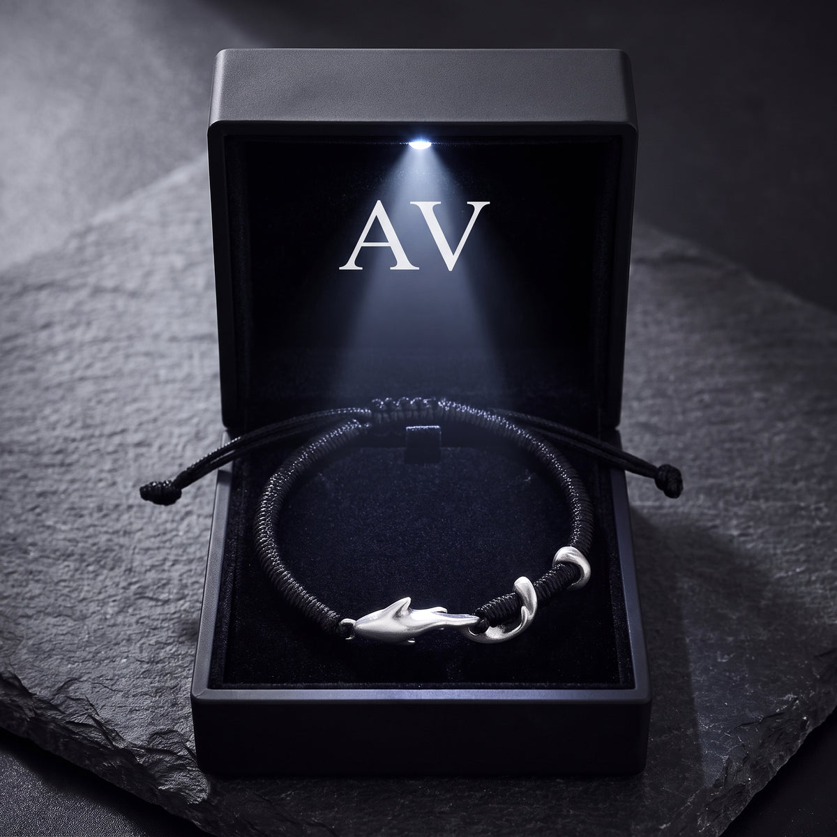 YLQ50044-bracelet - Premium LED Gift Box Presentation