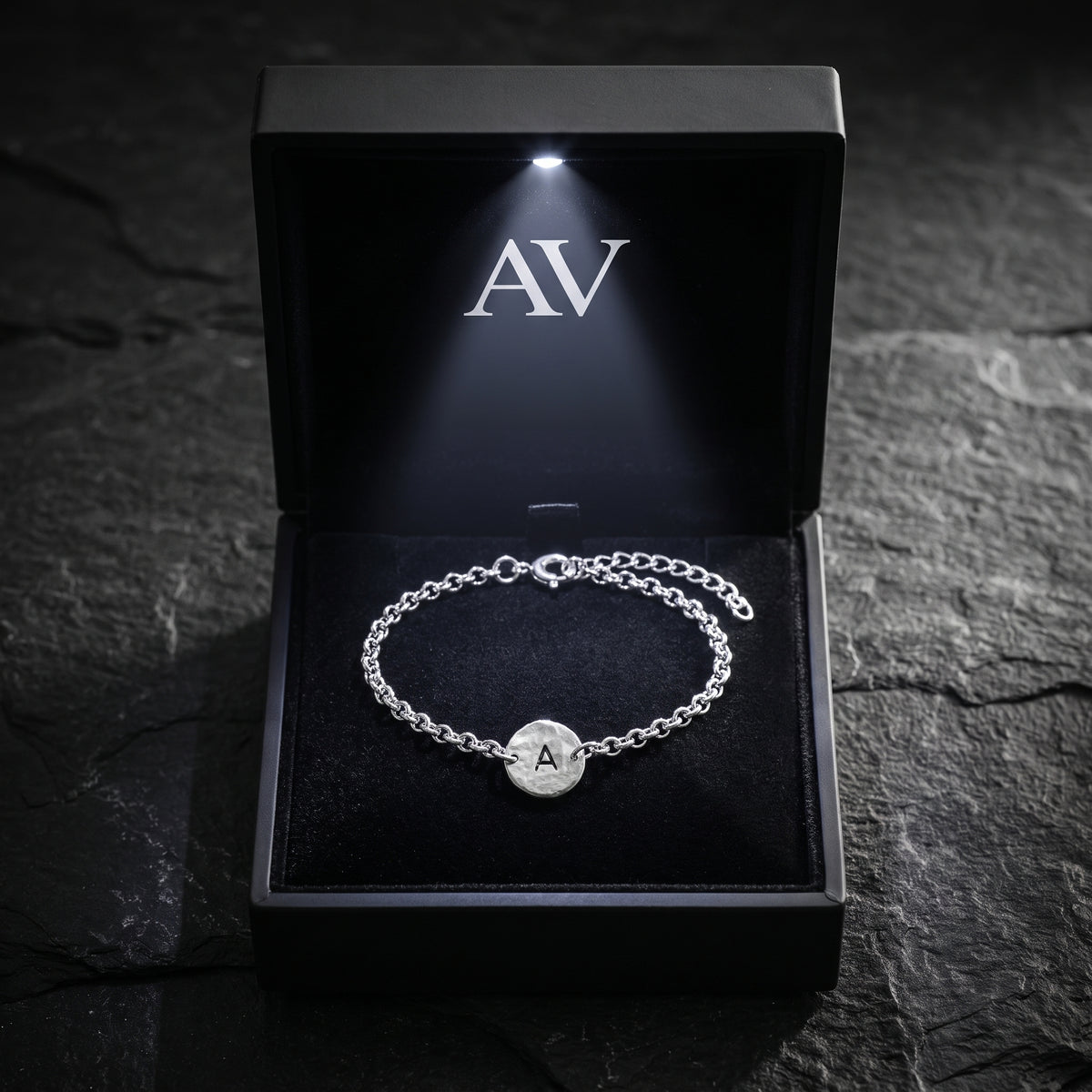YLQ50225-bracelet - Premium LED Gift Box Presentation