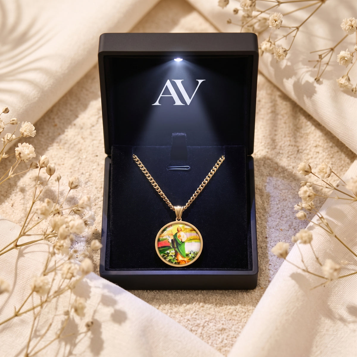 YLQ50596-Necklace - Premium LED Gift Box Presentation