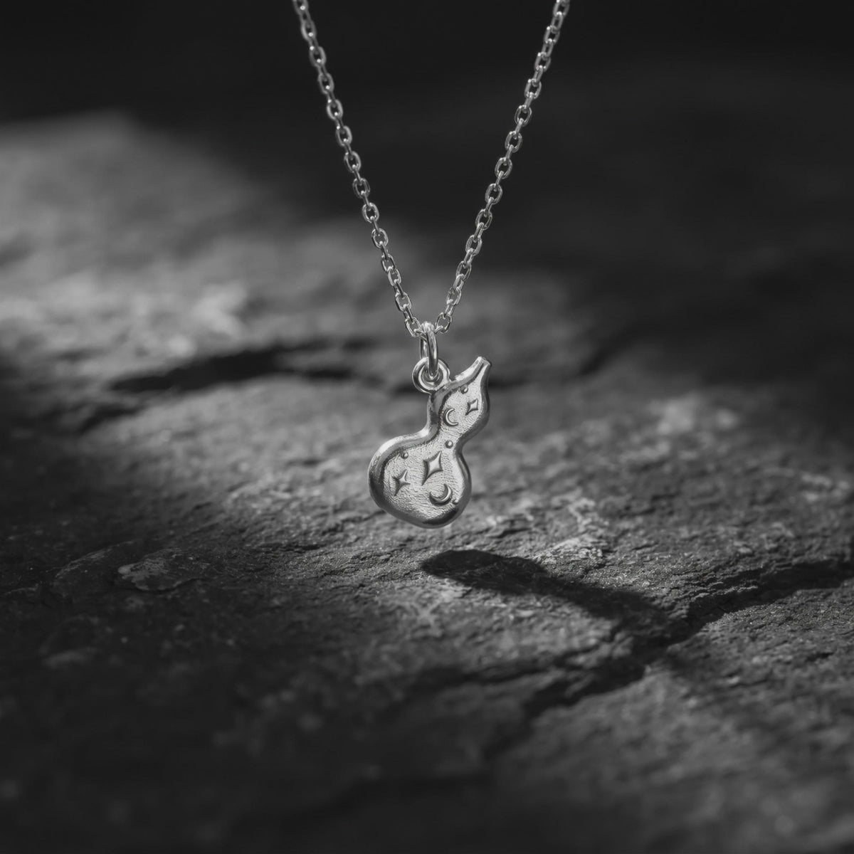 YLQ50130-Necklace rotation video