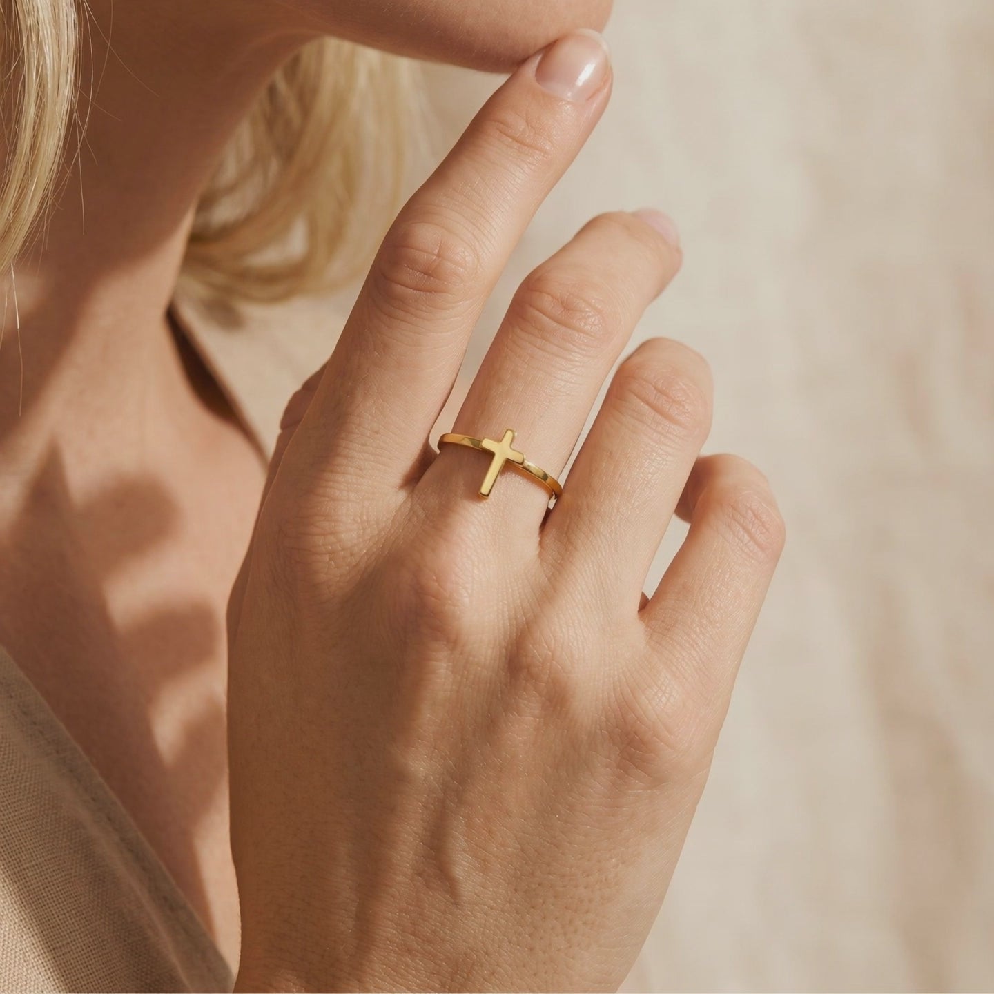 YLQ49630-ring lifestyle video