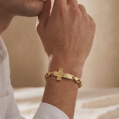 YLQ49820-bracelet lifestyle video