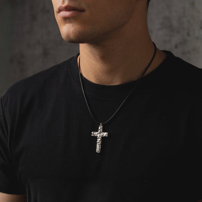 YLQ50123-Necklace lifestyle video