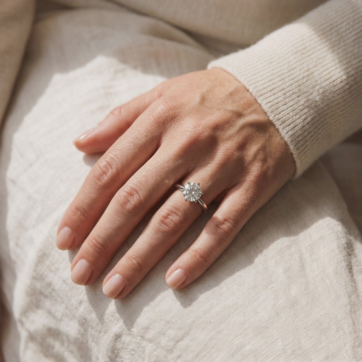 3CT Brilliant Round Cut Moissanite Ring — Lifestyle video (10 seconds)