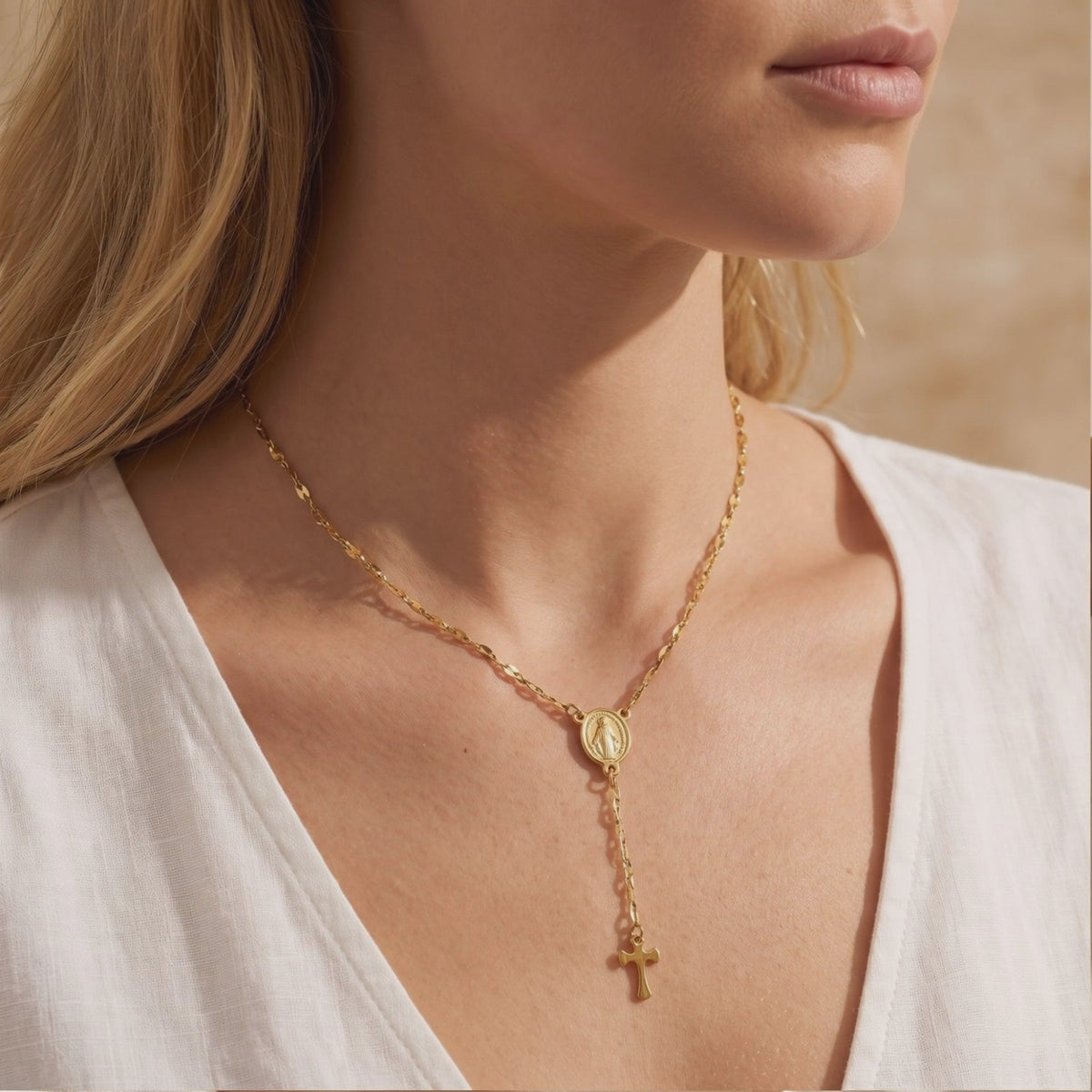 YLQ49556-cross necklace lifestyle video